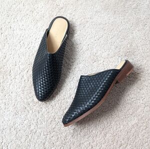 Nisolo Black Ama Woven Mules Flats, Size 9